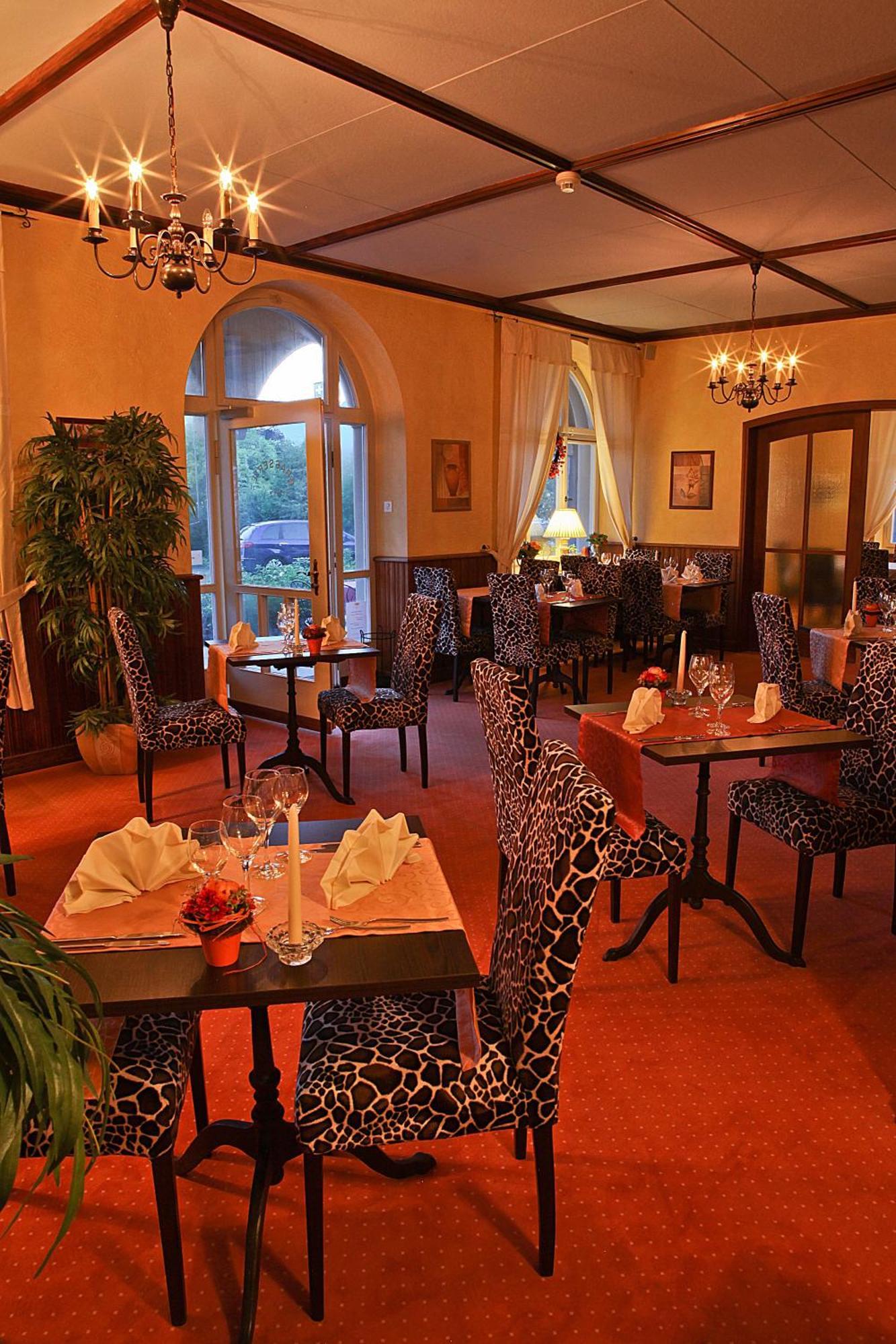 Hotel Schweizerhof Weggis Exterior photo